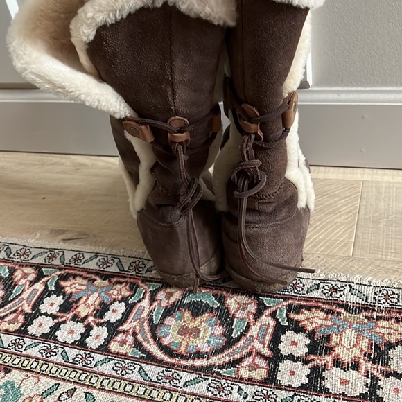 Eddie Bauer suede and sherling boots sz 8 - Picture 2 of 8